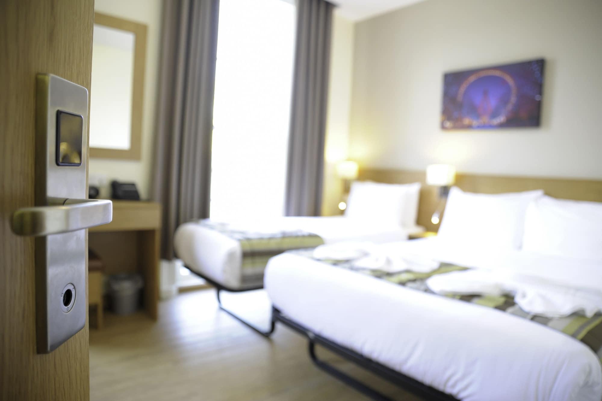 Kings Cross Inn Hotel Лондон Экстерьер фото